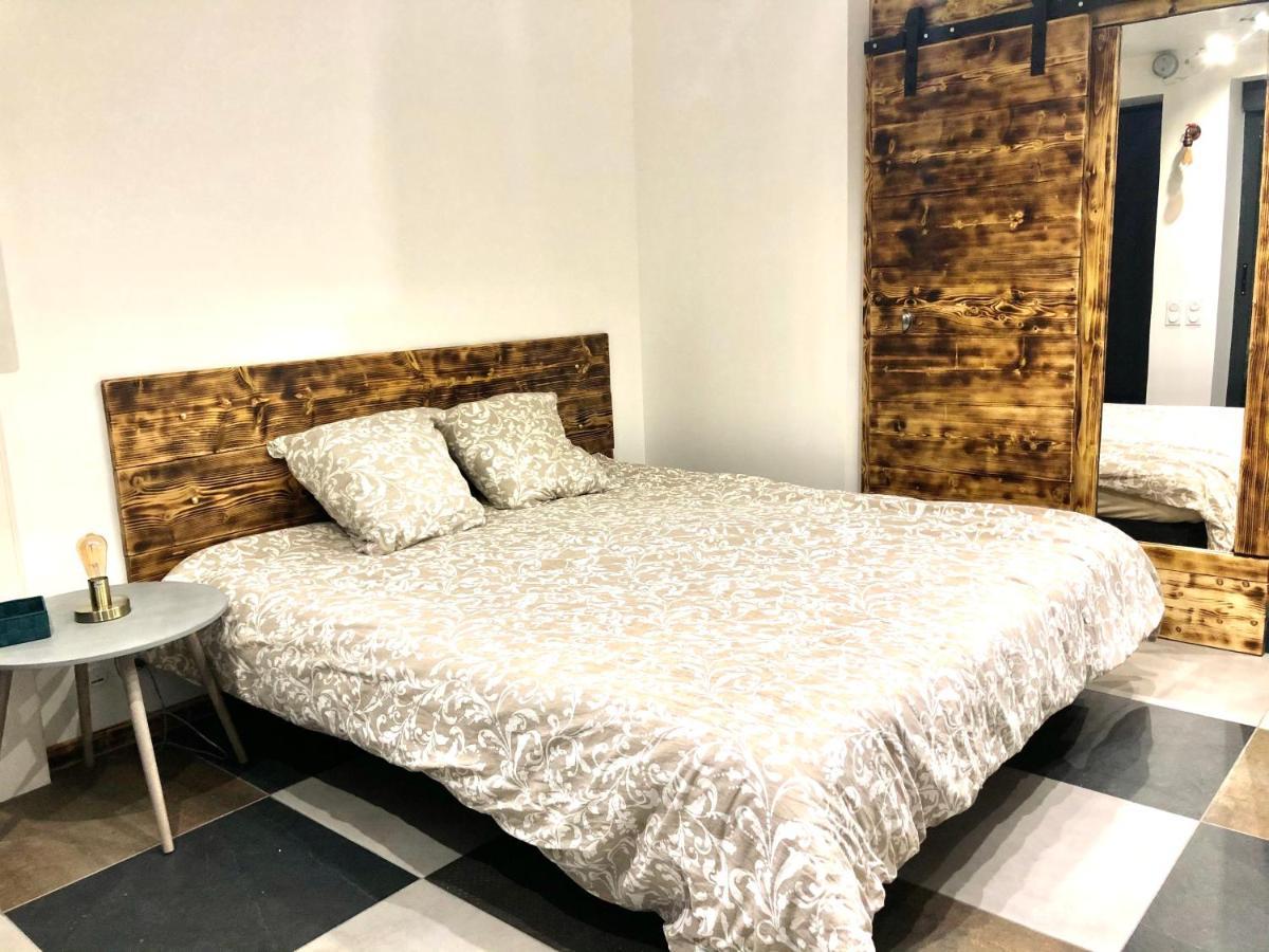 Studio Cocooning Spa, Lit Xxl, Cour Exterieure Le Puy-en-Velay Ngoại thất bức ảnh